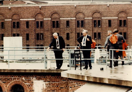 OAS_cops on catwalk_0114