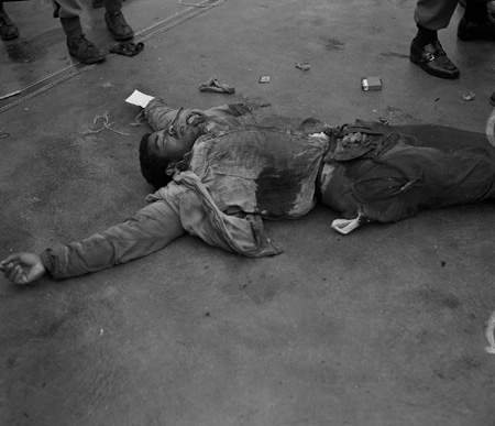 15_11_dead man w_arms spread_0251