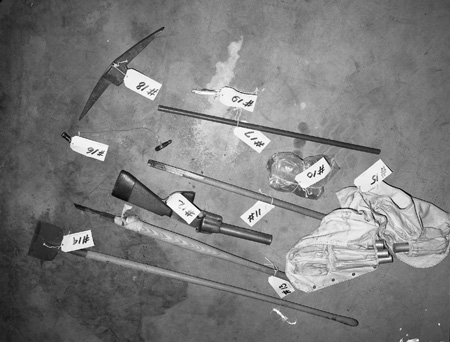 15_3_tagged gun, pick ax_0327