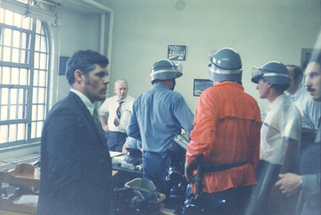 OB4S_Cops in office_0118
